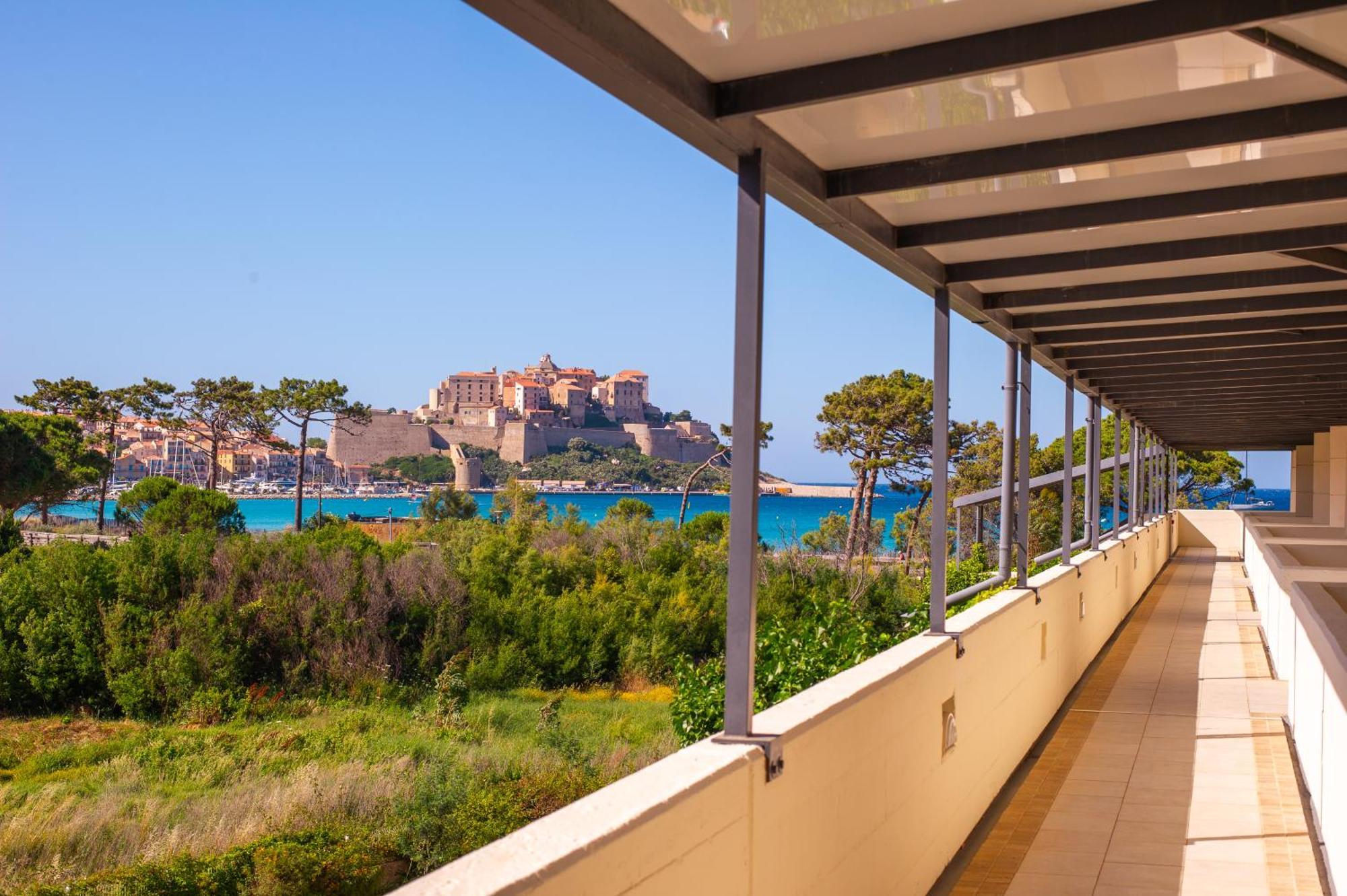 Calvi Hotel Eksteriør billede