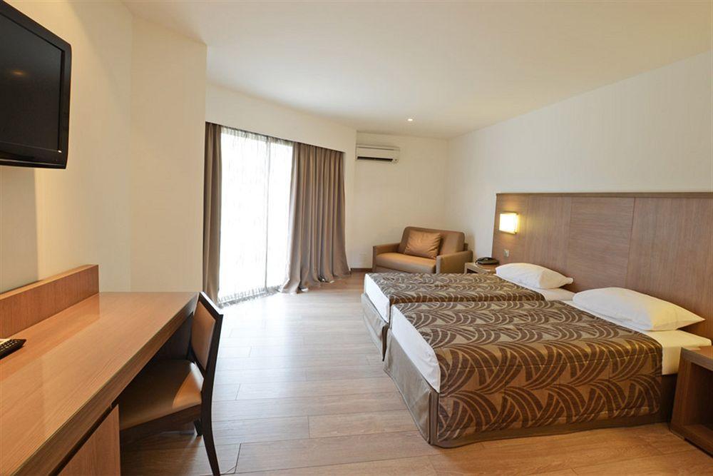 Calvi Hotel Eksteriør billede