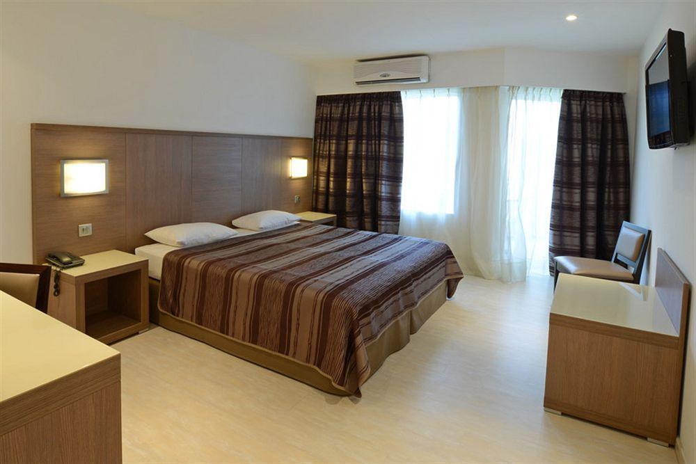 Calvi Hotel Eksteriør billede